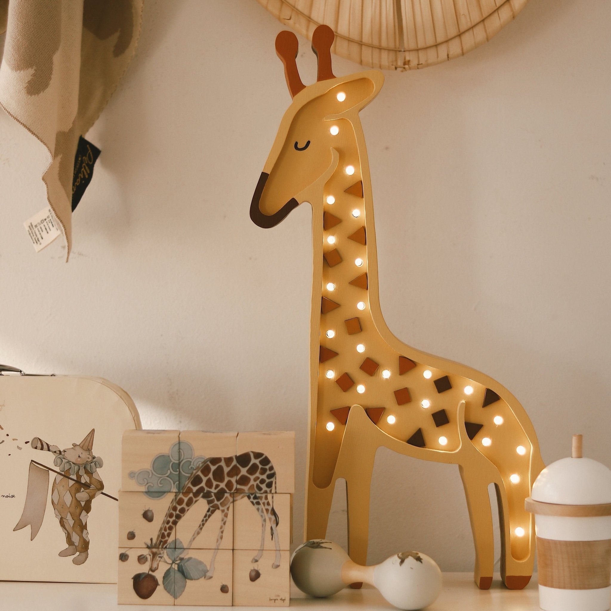 Giraffe light hotsell