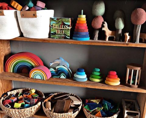 Three Easy Steps to a Less Cluttered Playroom - blueottertoys