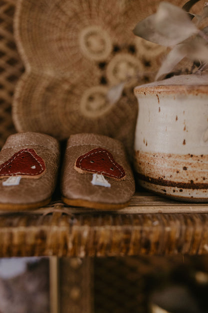 Mushrooms on Chai Leather Shoes with Designs