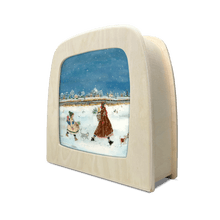 Gwen van Knippenberg - Winter Stroll Silhouette side view