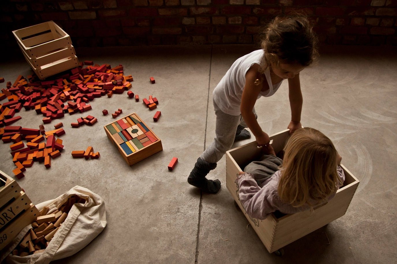 
                  
                    Wooden Story Wooden Blocks in Sack (Rainbow) - 100 pcs - by Wooden Story - blueottertoys-WS14
                  
                