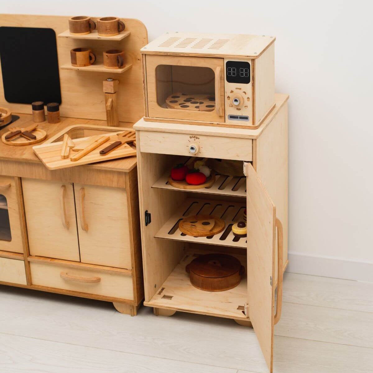 Wooden Play Fridge